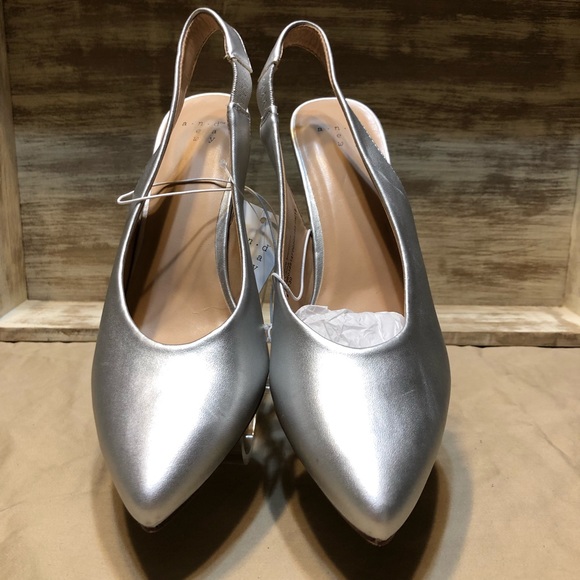 Women’s silver pumps, sz 8 & 6, 6.5 NWT - Picture 2 of 5